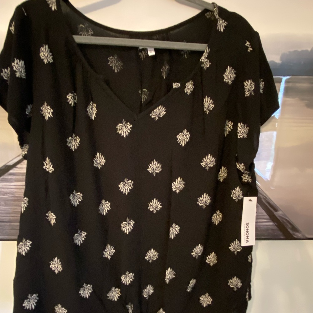 Sonoma blouse up-scale casual